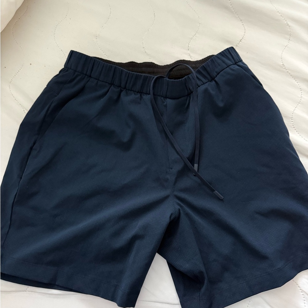 Men’s Lululemon ABC WovenAir
Pull-On Short 7"